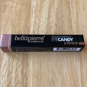 Bellàpierre cosmetics liquid shadow in Venus